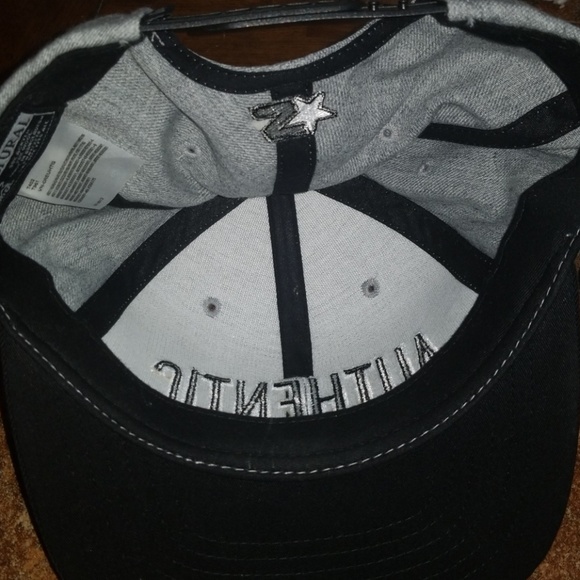 Vans Hat - Picture 2 of 2